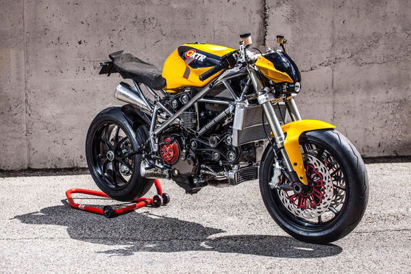 Turning a Ducati 848 into a streetfighter…