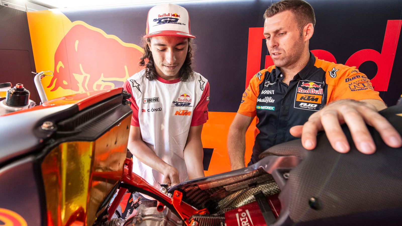 Can Oncu to make Moto3 history in Valencia