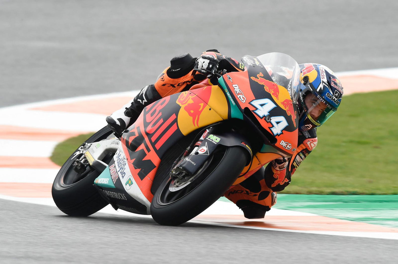 Moto3 Valencia: Outstanding Oncu takes historic win on debut