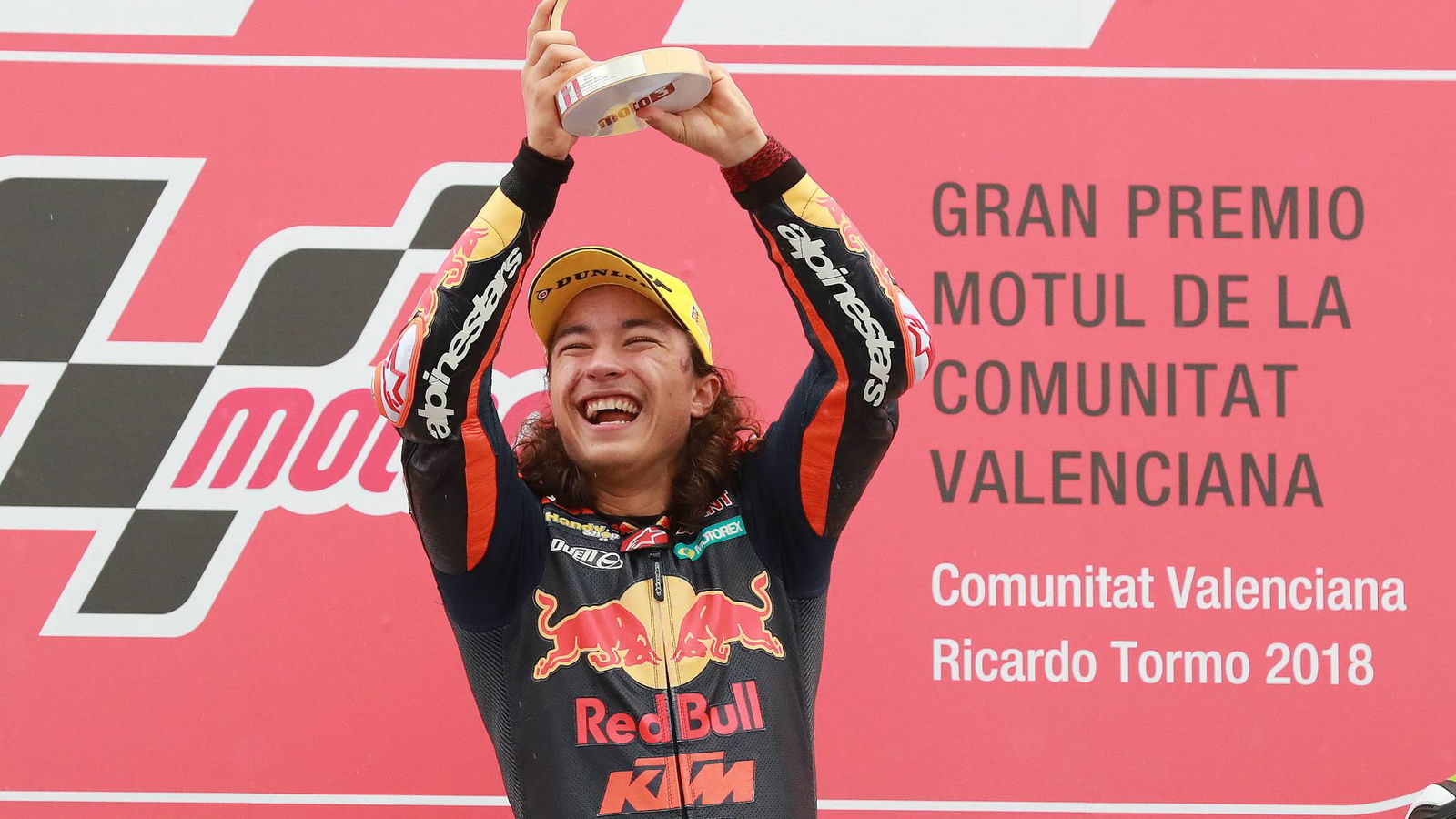 Moto3 Valencia: Outstanding Oncu takes historic win on debut