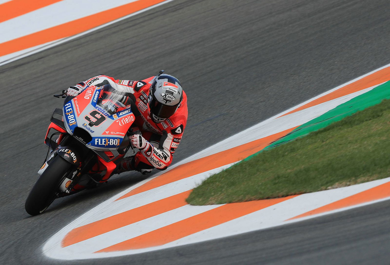Valencia MotoGP test - LIVE!