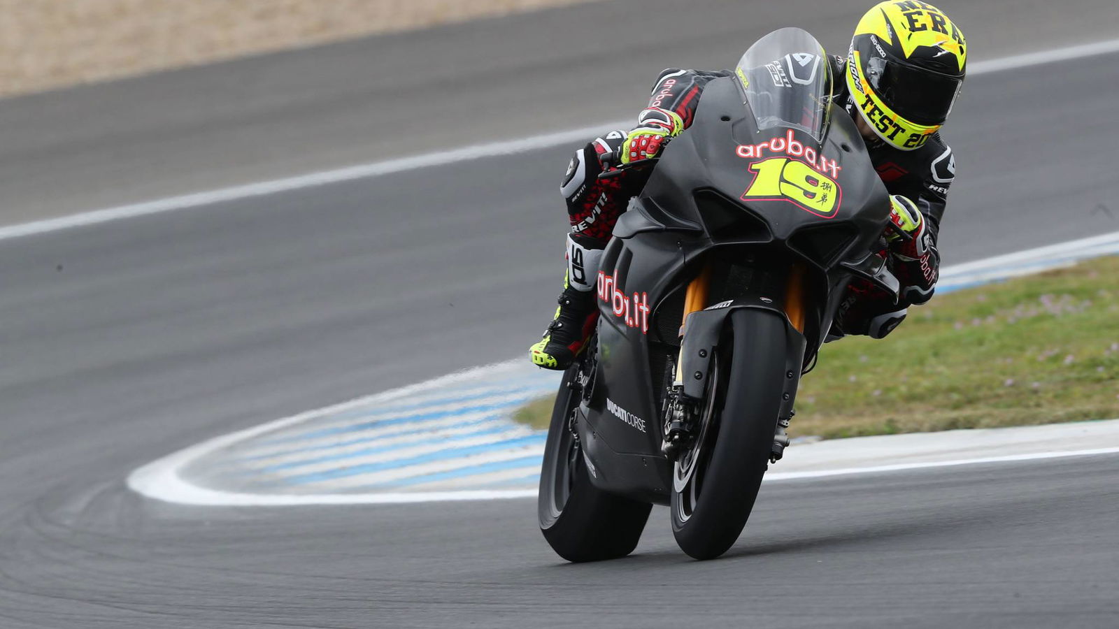 Bautista sweeps top spot at Phillip Island test