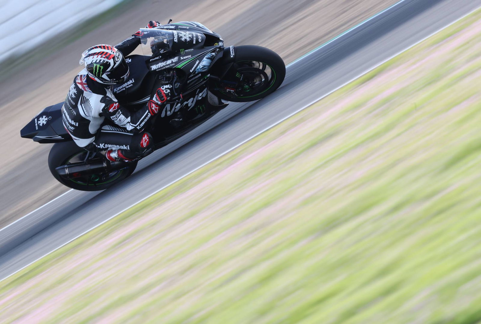 Sykes, Reiterberger reveal BMW WorldSBK team livery