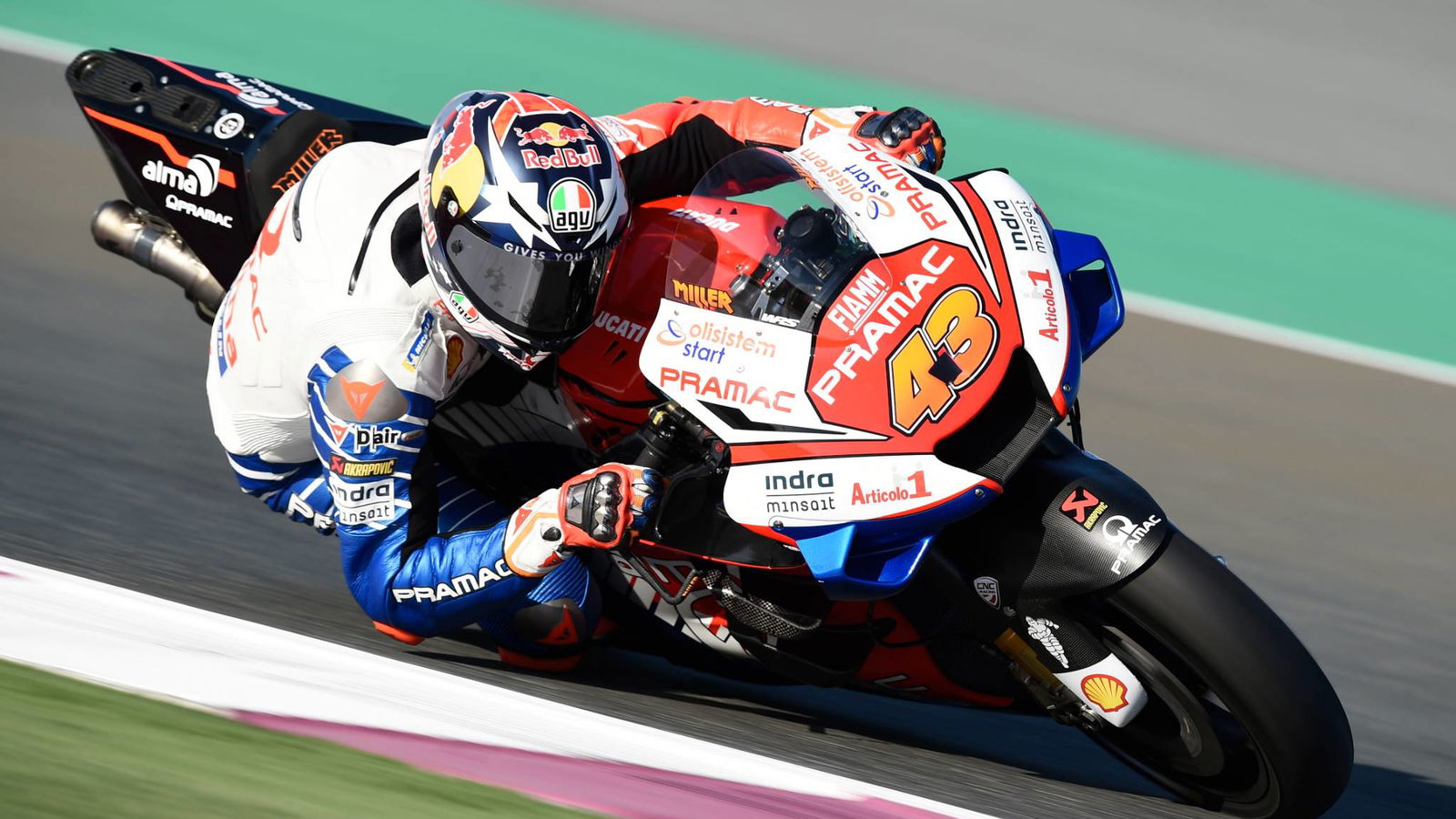 Miller suffers bizarre broken seat which triggers retirement