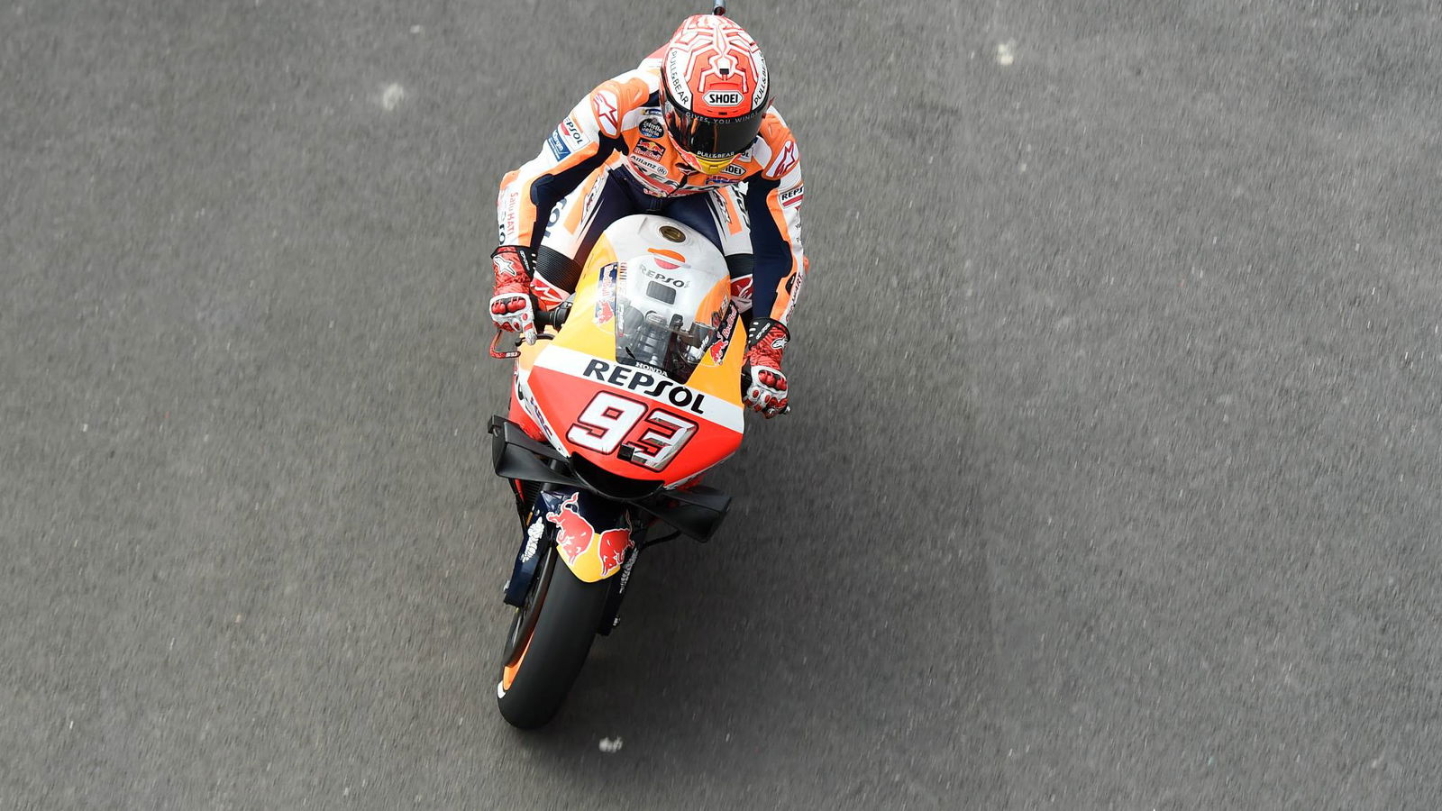 Marquez keeps clear of Vinales, Dovizioso hits trouble