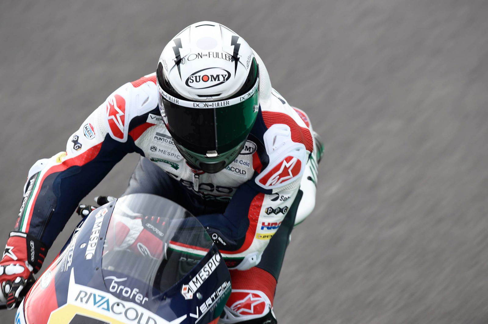 Marquez keeps clear of Vinales, Dovizioso hits trouble