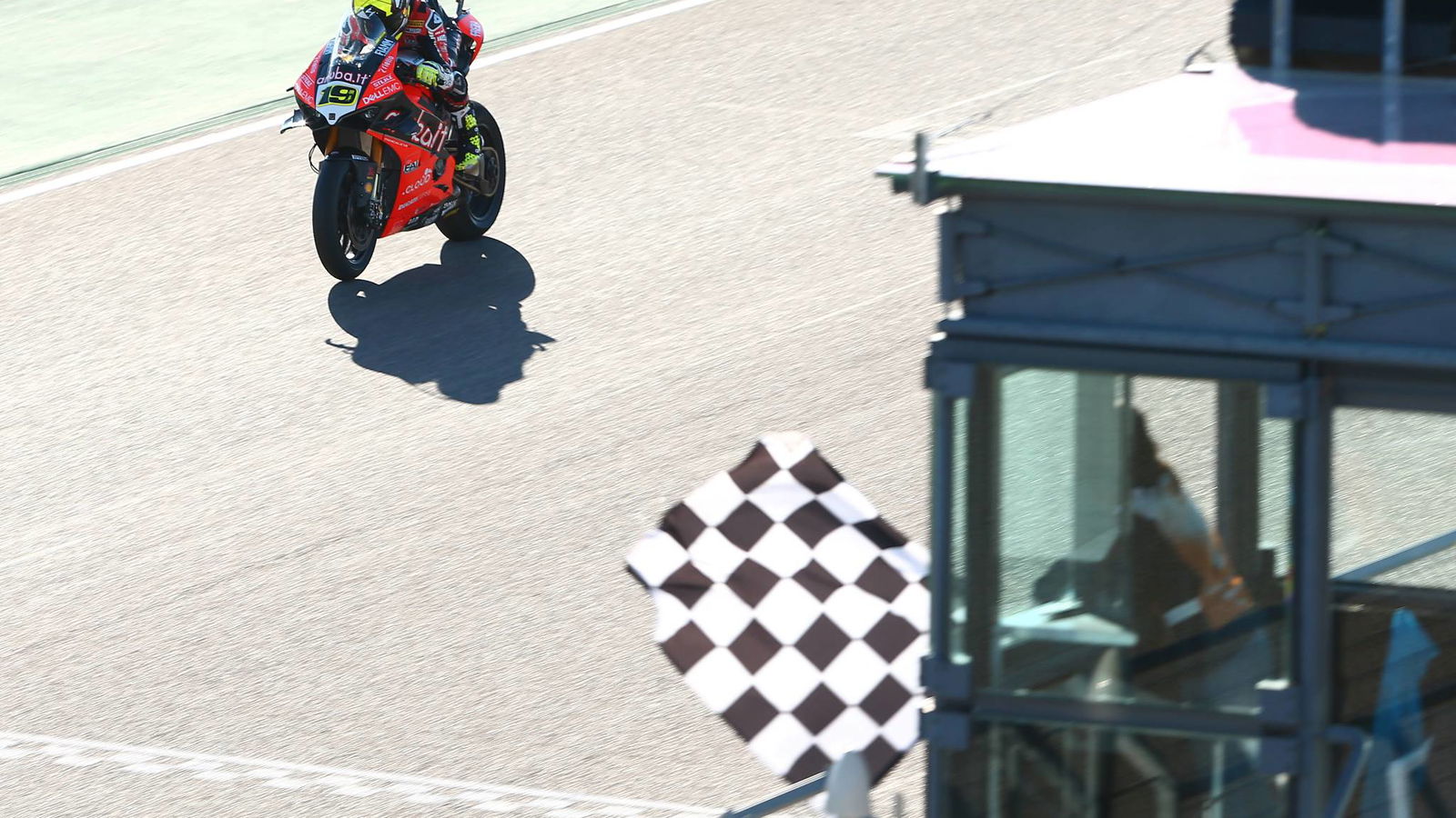 Bautista matches Hodgson’s historic nine in Aragon sweep