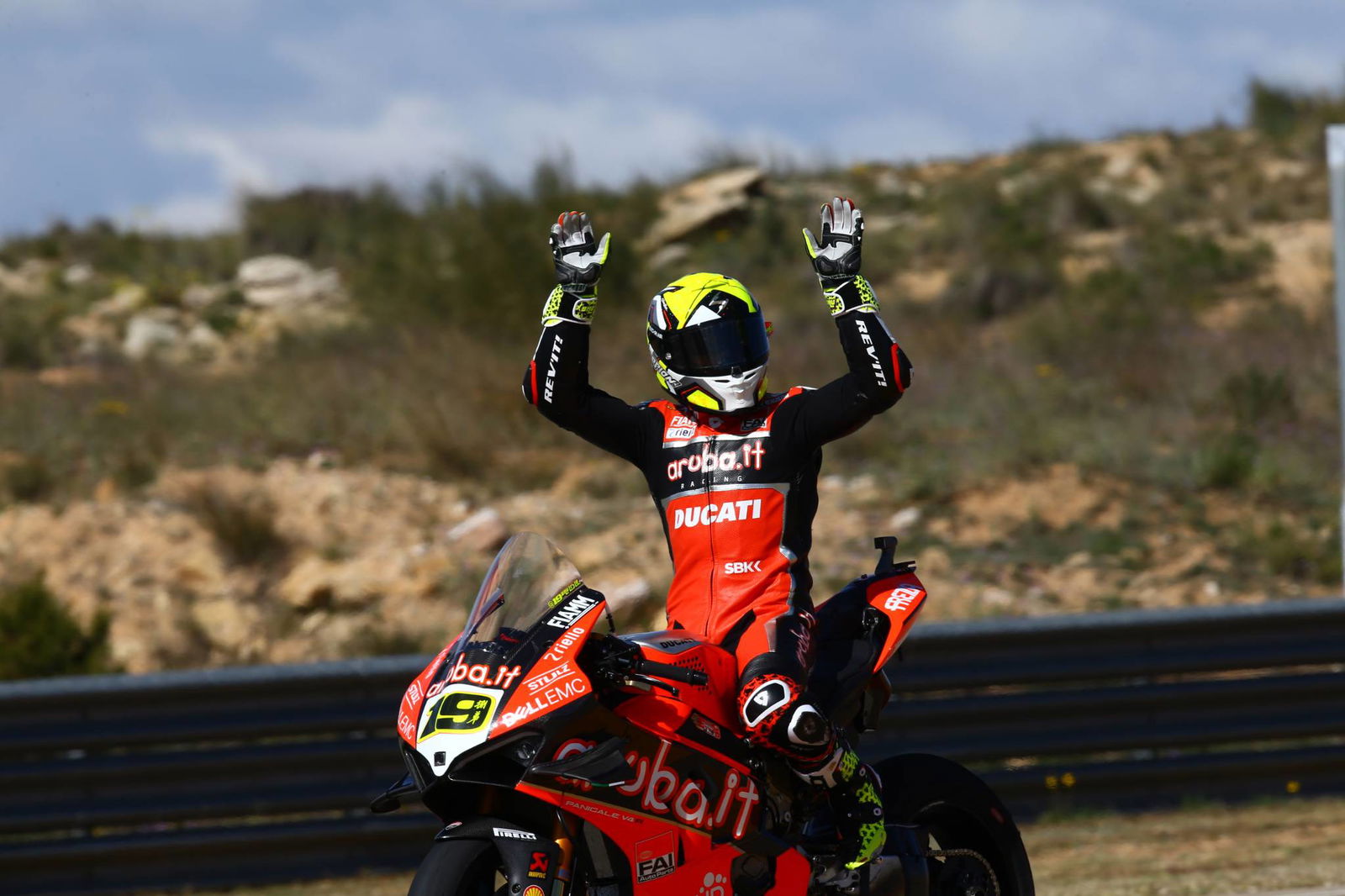 Rea: Kawasaki strong on traction, corner entry