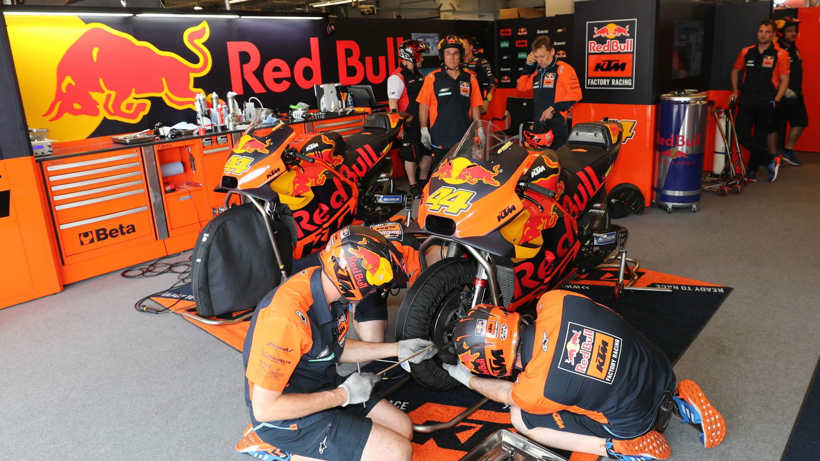 KTM resumes testing at Le Mans, Pedrosa still absent