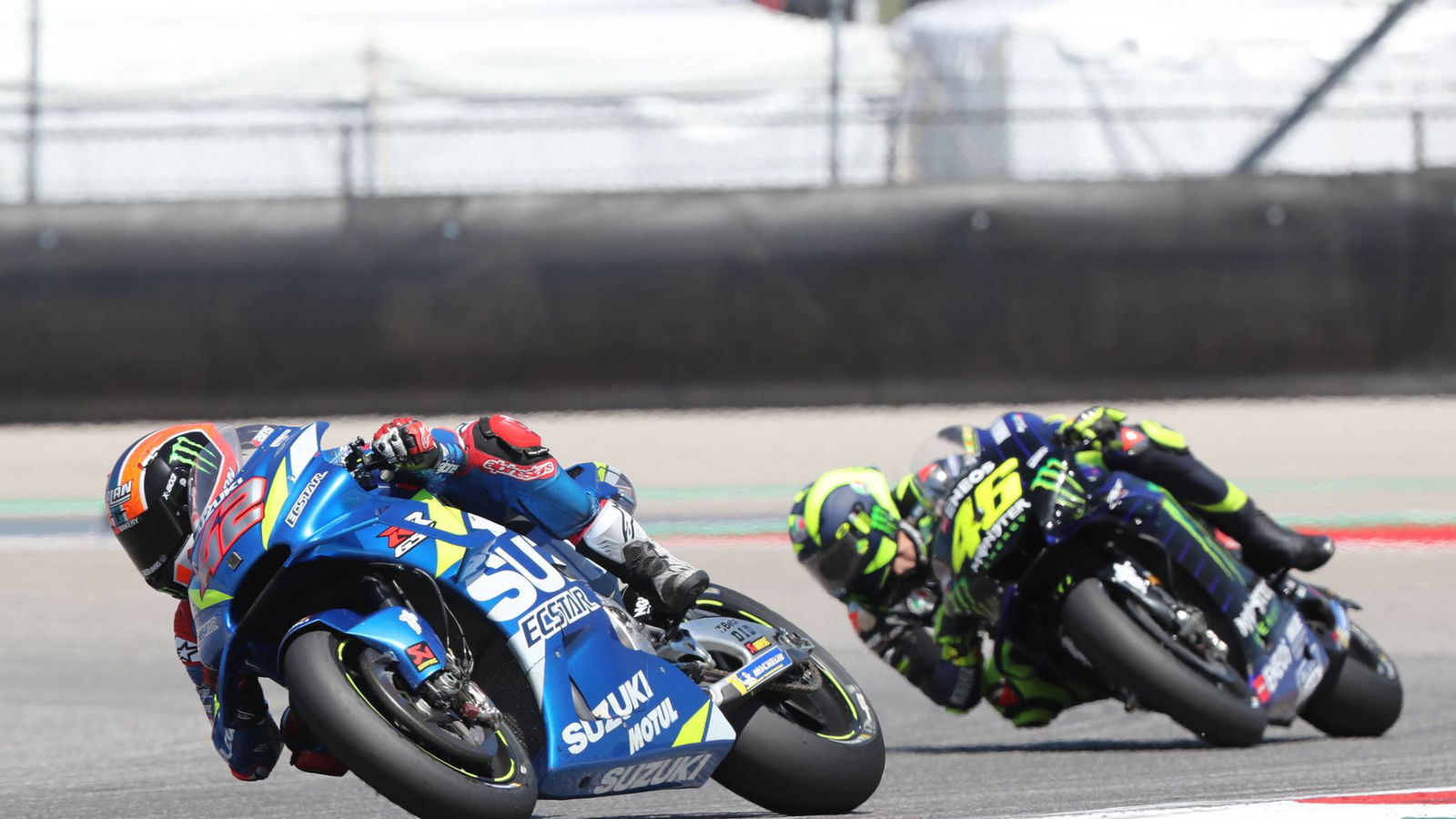 Rins, Rossi 'will fight for title'