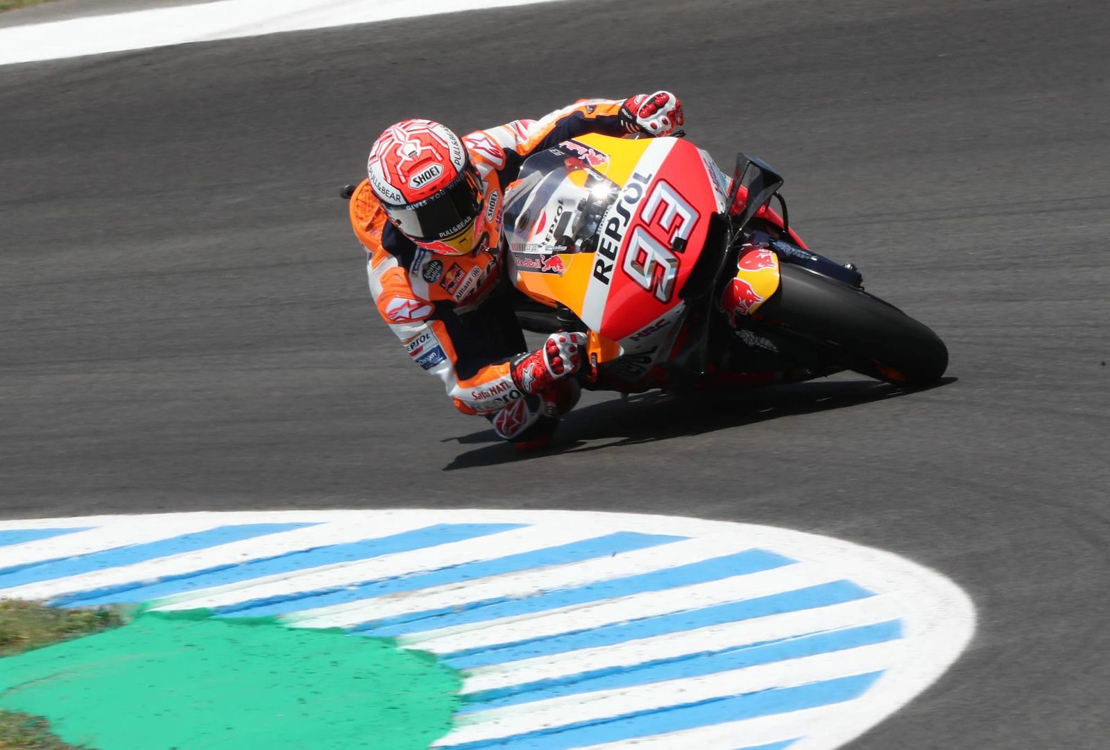 Rins holds back Suzuki soft tyre pace