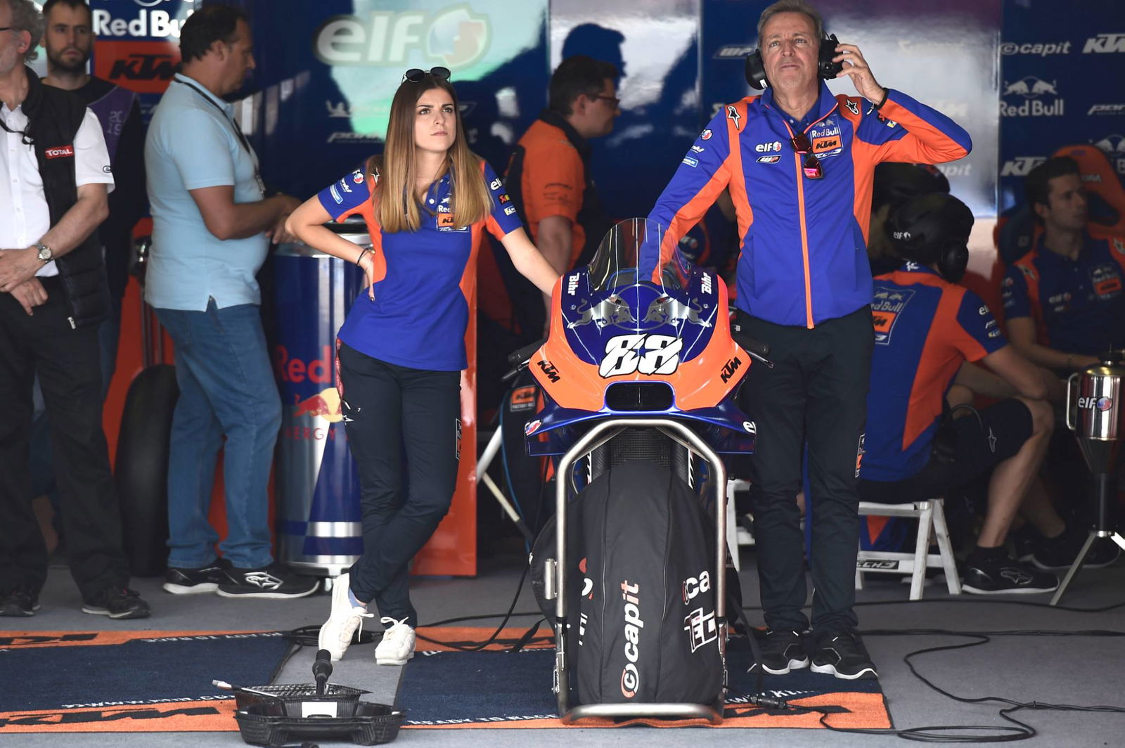 Ducati: New livery, Dovi confident, Petrucci podium goal