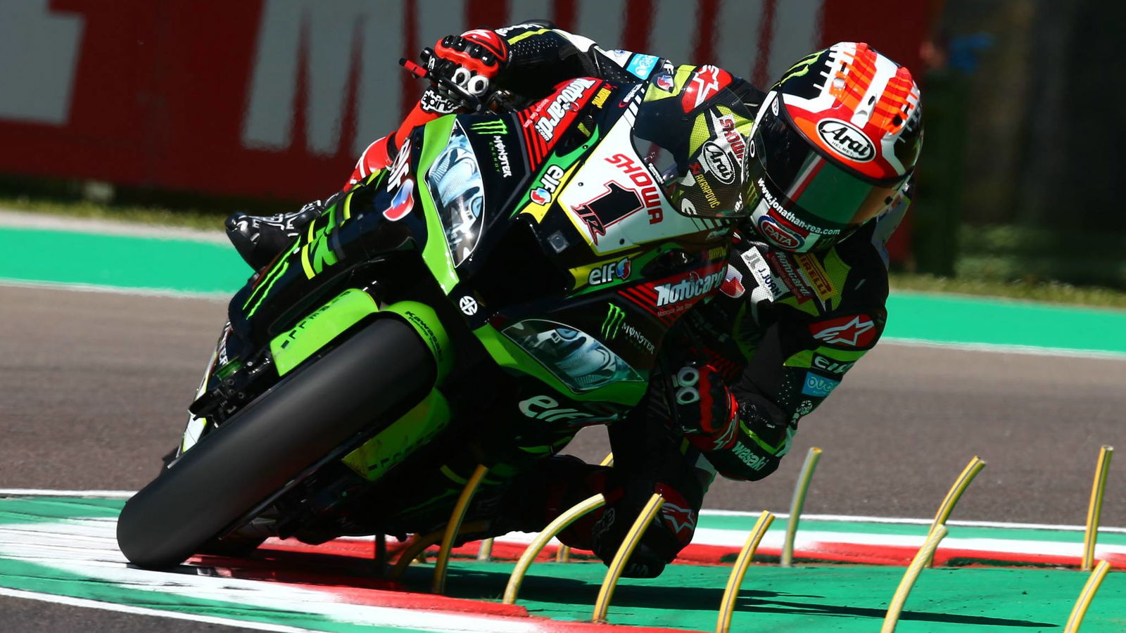 Last gasp Rea snatches FP2 lead from Davies