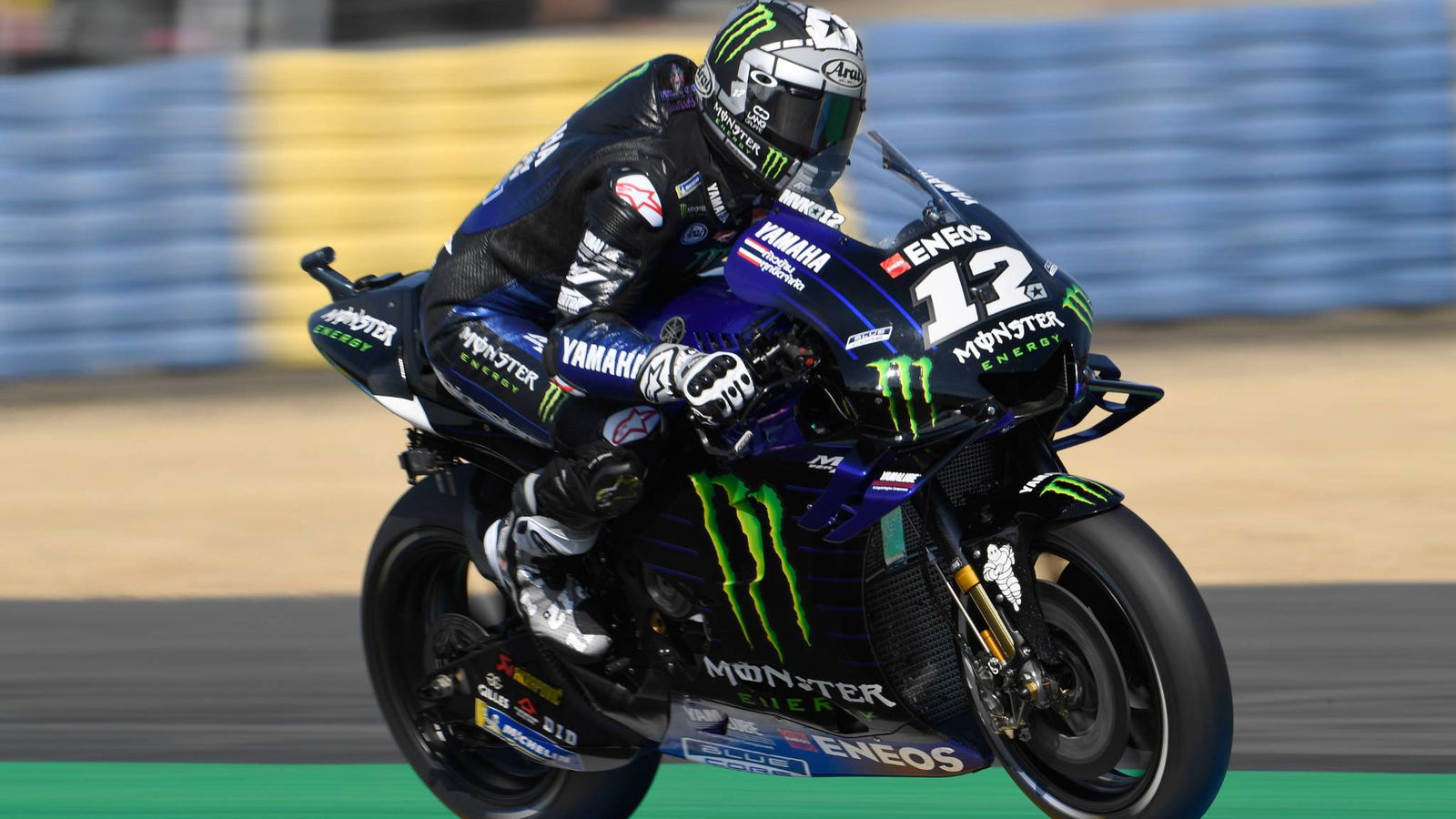 Vinales leads Marquez in FP2 scattered by falls
