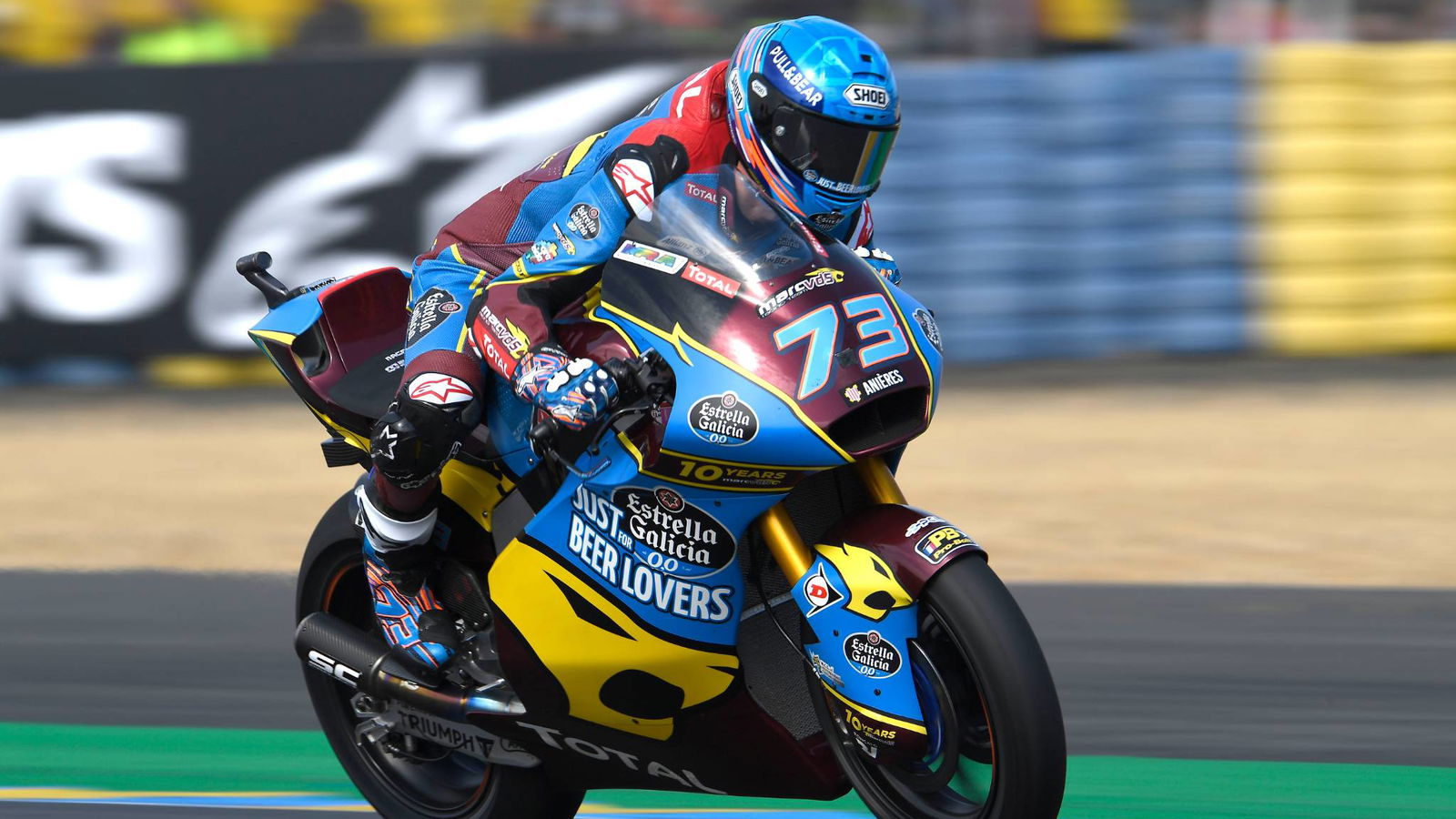 Moto2 Le Mans: Marquez breaks away for dominant win