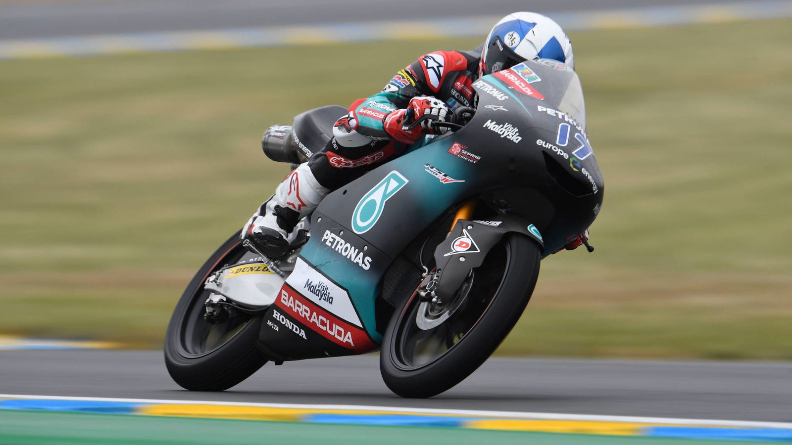 Moto3 Le Mans: John McPhee holds on to win French thriller