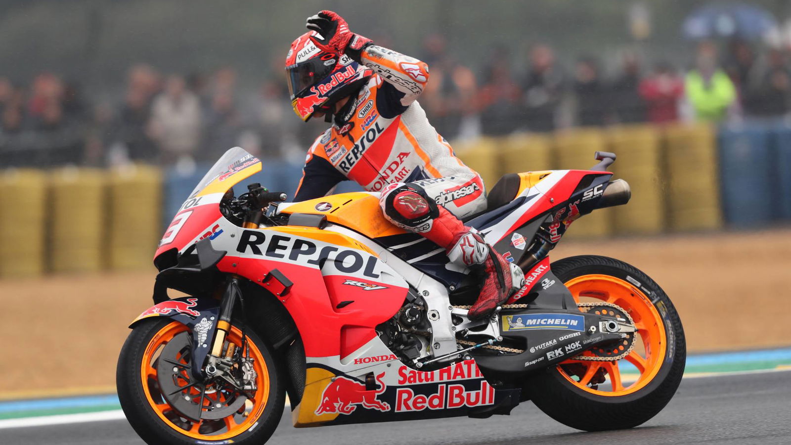 Marquez untouchable as Dovizioso holds off Petrucci