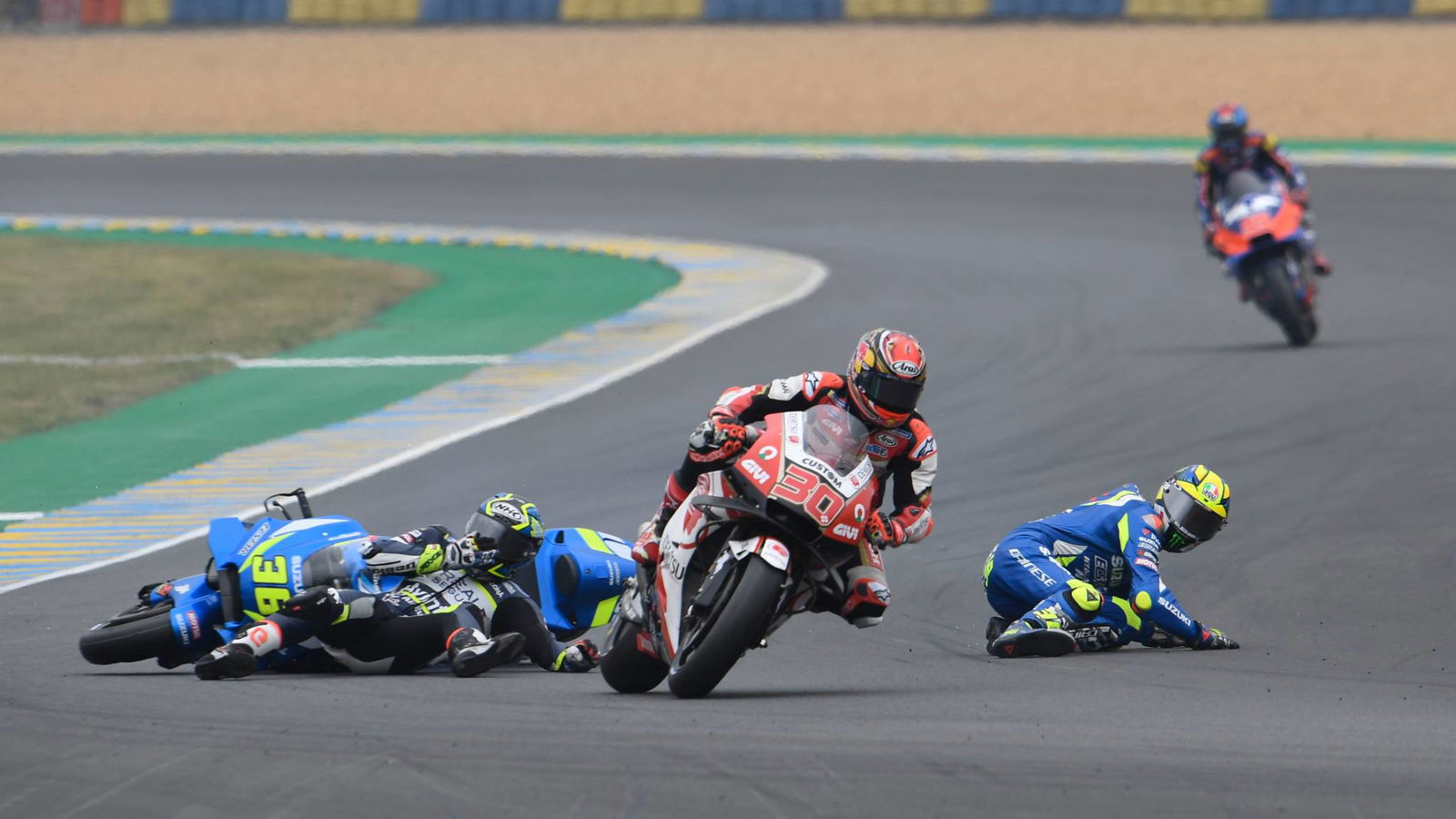 Mir, Abraham suffer warm-up lap mishap