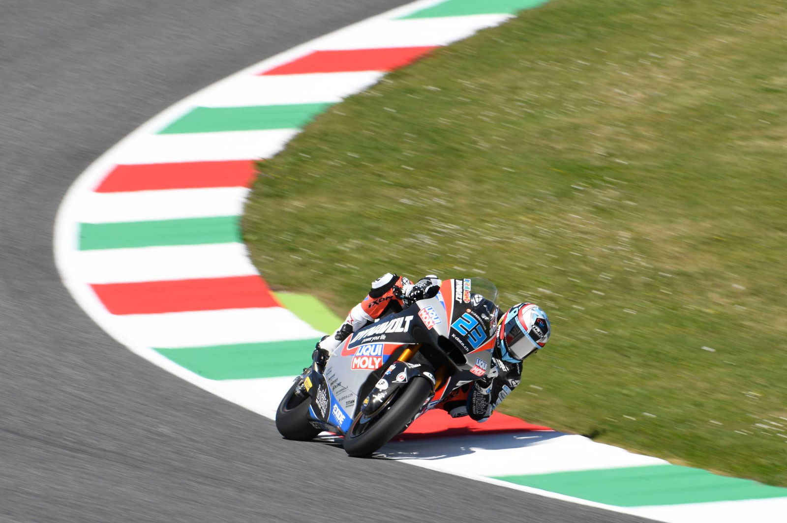 Marquez drags pole out of the bag to deny Quartararo
