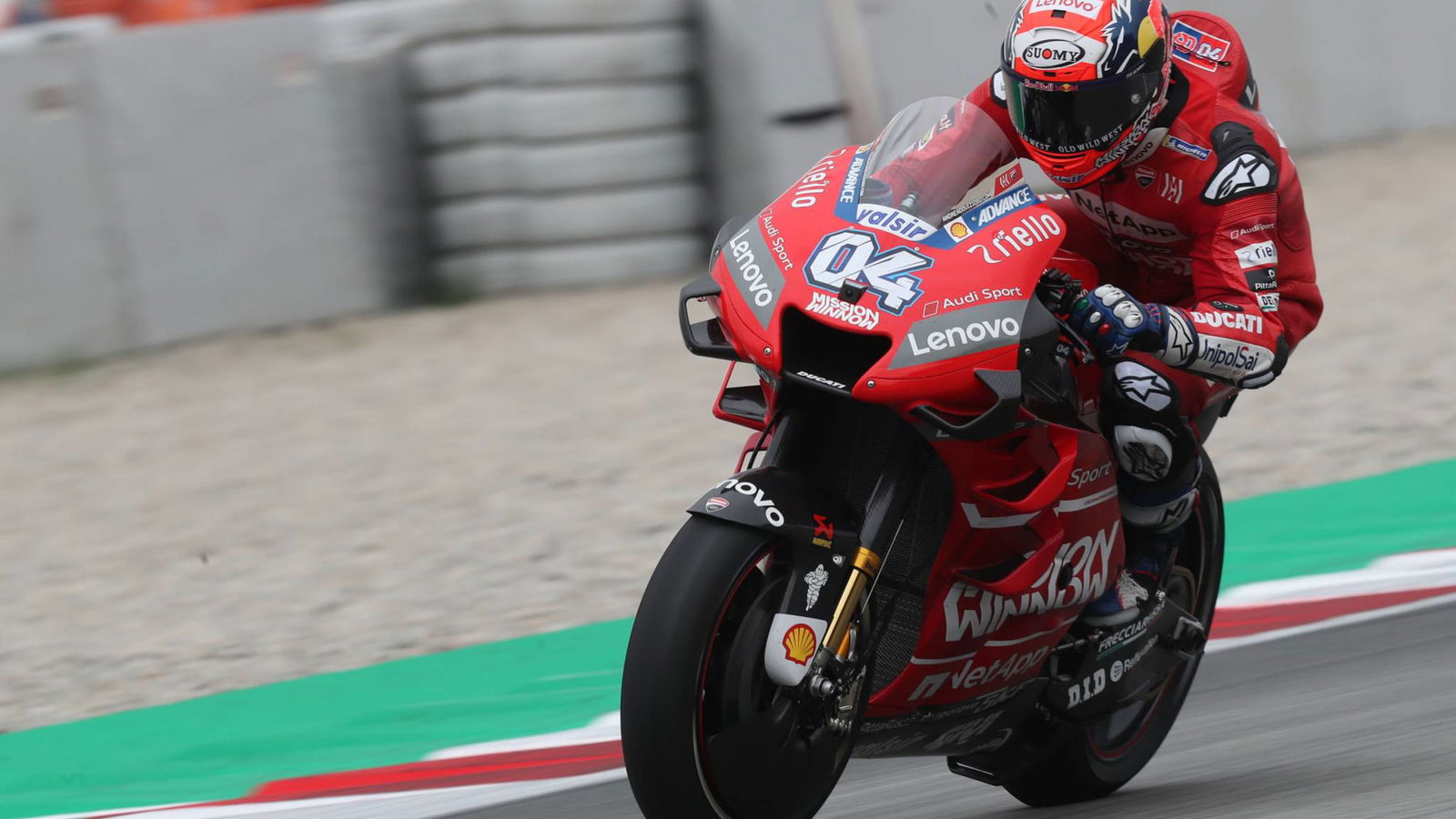 Dovizioso fast out of the box, Petrucci poised
