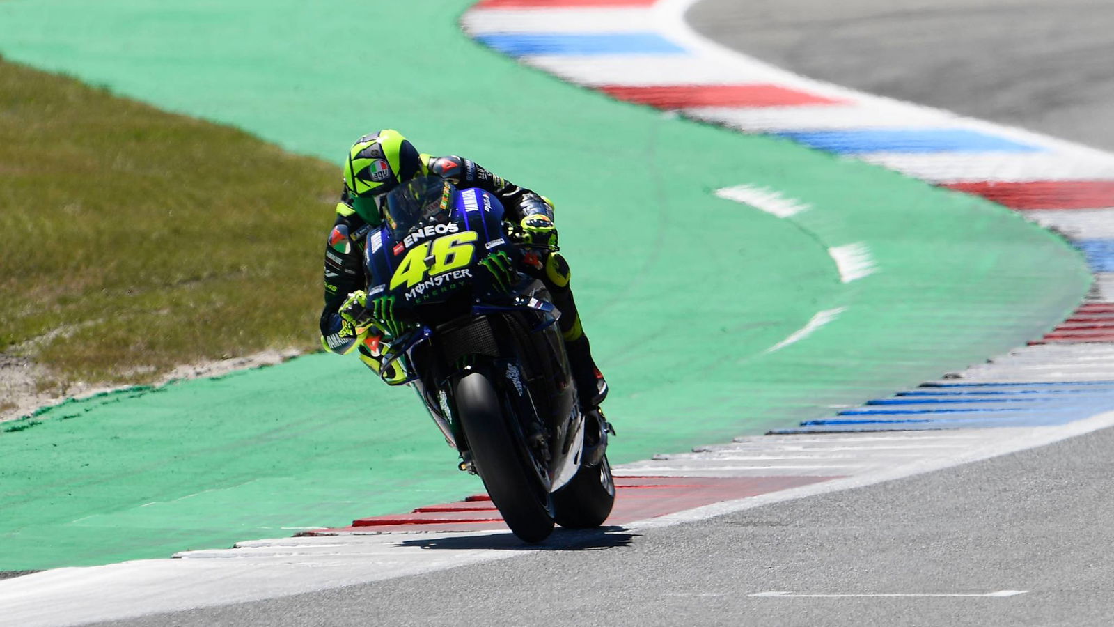 Rossi ‘in trouble, quite slow’