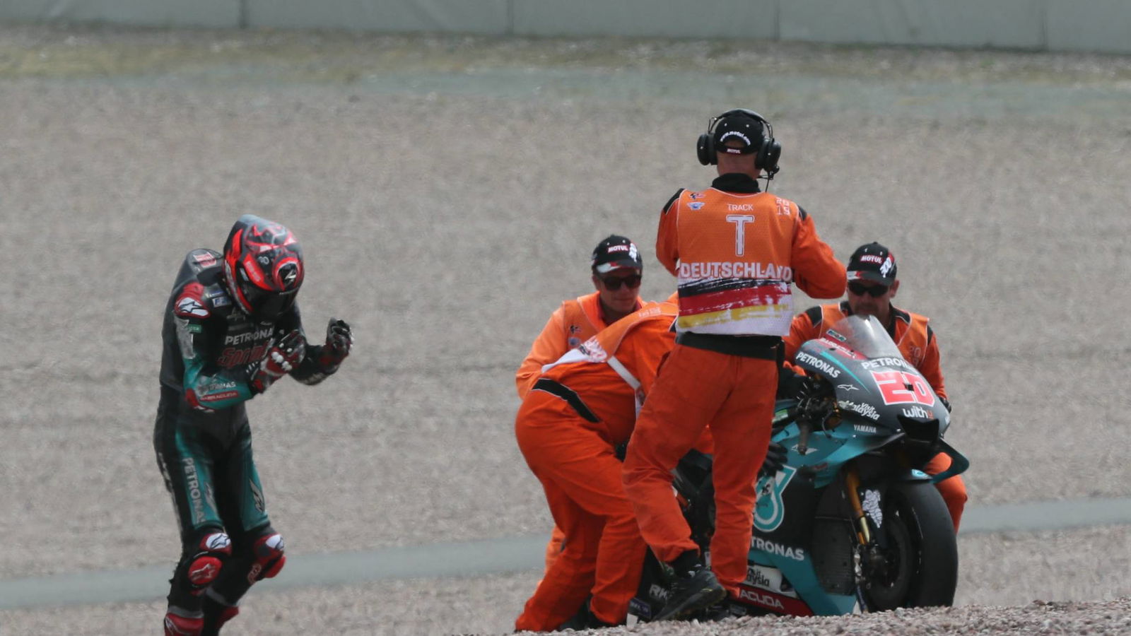 'Don't hesitate' - Quartararo's first race mistake