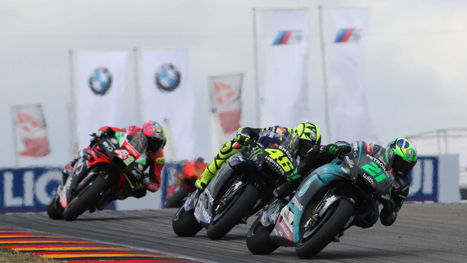 'Pleased' Aleix Espargaro goes down fighting