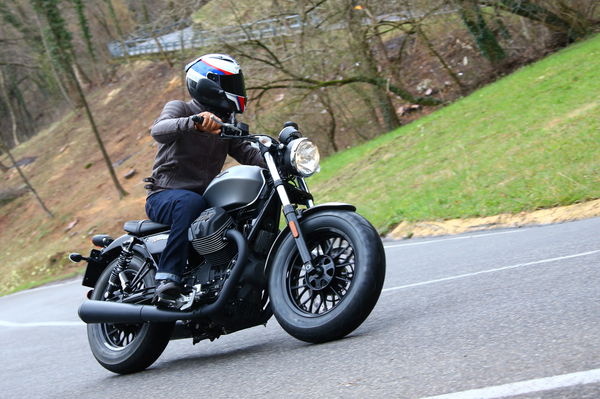 Moto Guzzi V9 video review