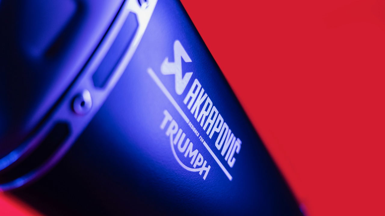 Triumph X Akrapovic