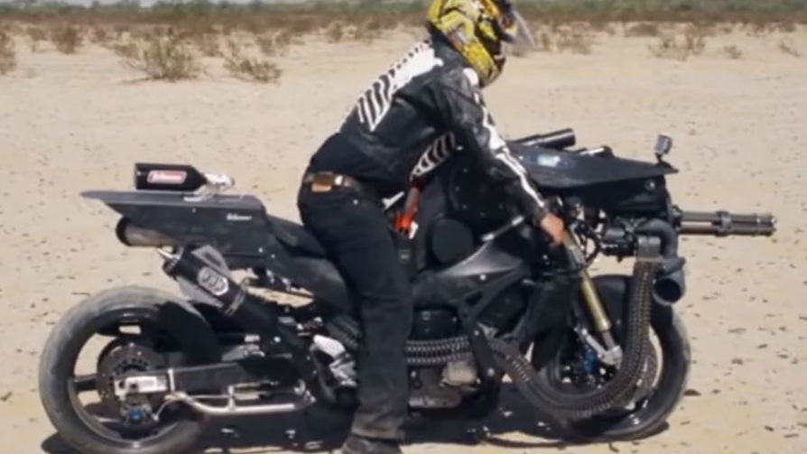 Yamaha R1 minigun