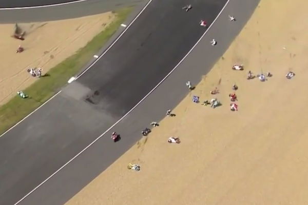 Moto3 crash Le Mans