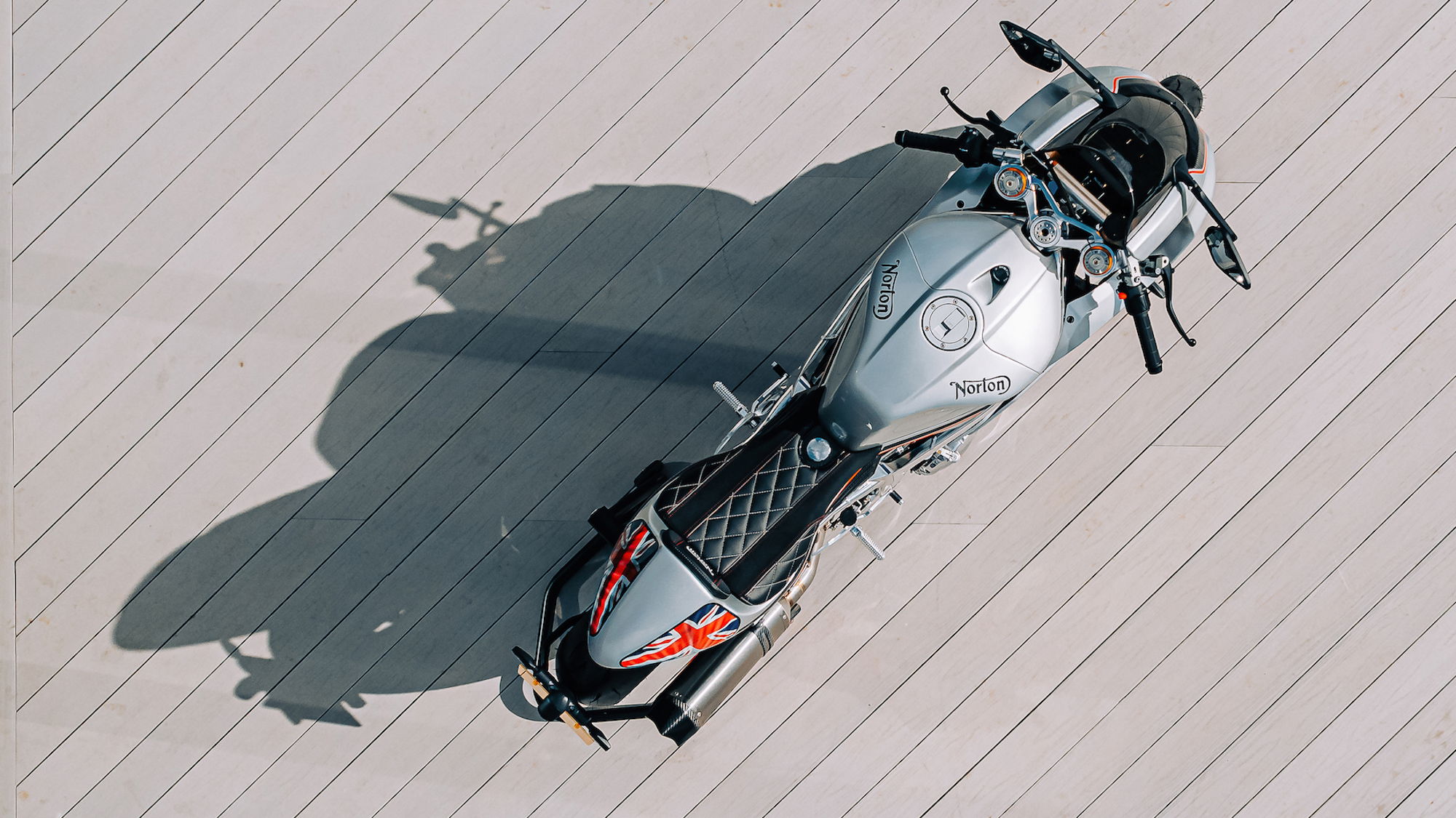 Norton V4SV