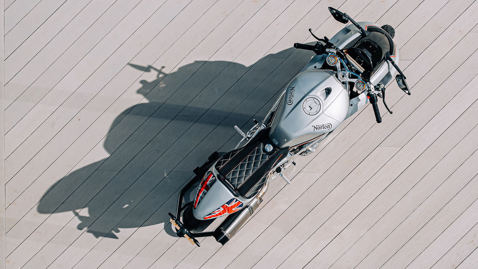 Norton V4SV