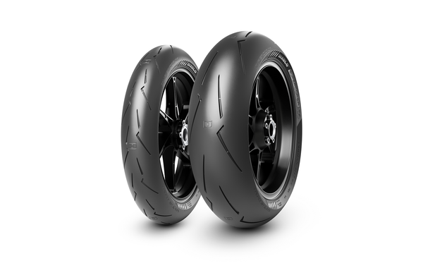 2023 Pirelli Diablo Supercorsa V4 set. - Pirelli