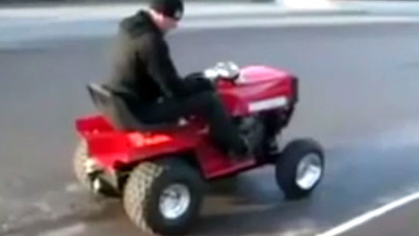 R6 lawnmower