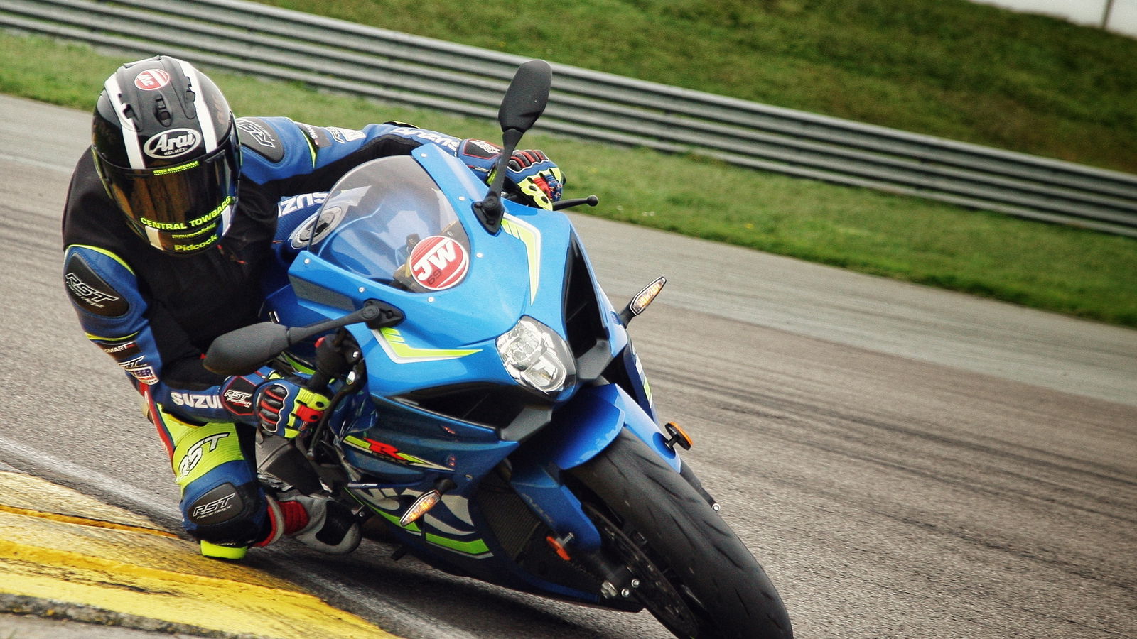 Lap Mallory on a GSX-R1000 for free... sort of