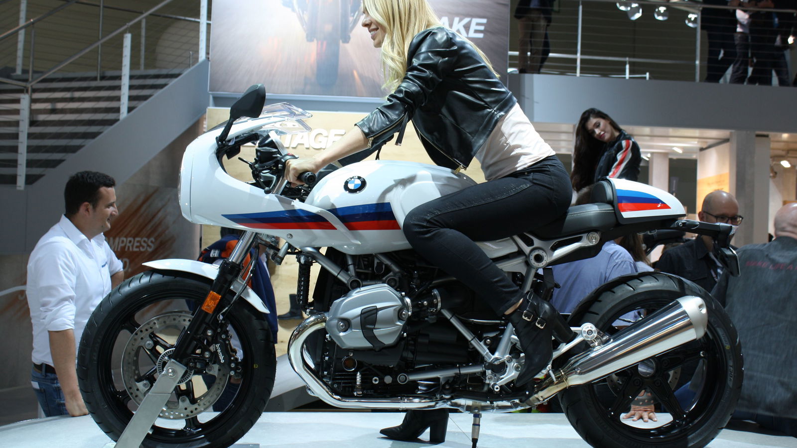BMW R nineT Racer walkaround video