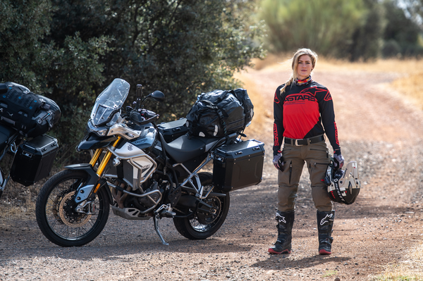 Vanessa Ruck with Triumph Tiger 900 Rally Pro. - Triumph