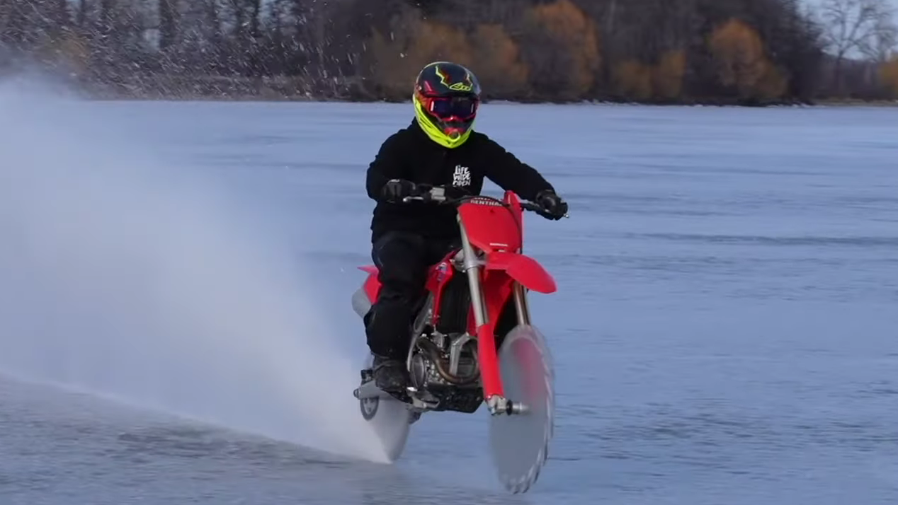 Honda CRF250R saw wheel. - CboysTV/YouTube