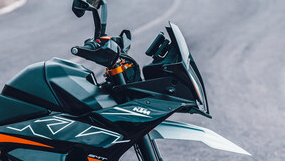 KTM 890 SMT. - KTM/Rudi Schedl