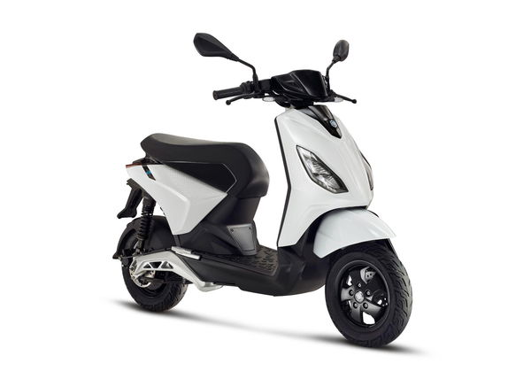 Piaggio-1-active-scooter