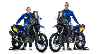 Yamaha Rebel X Sports Africa Eco Race team with Pol Tarres and Manuel Botturi. - Yamaha Racing.