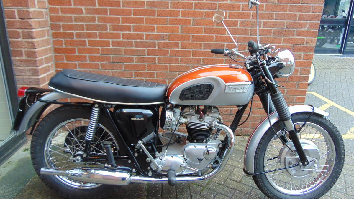 Triumph Bonneville T120R | Bike of the week