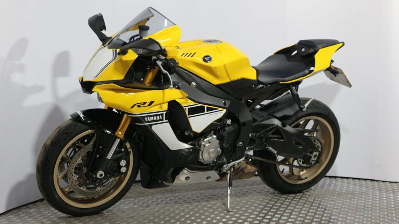 First impressions: Yamaha R3