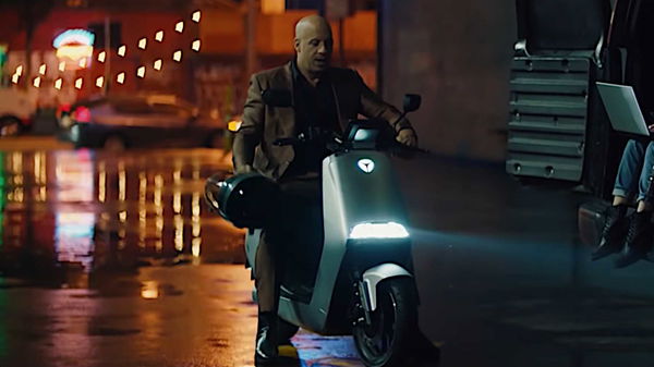 vin-diesel-yadea-g5-electric-scooter.jpg