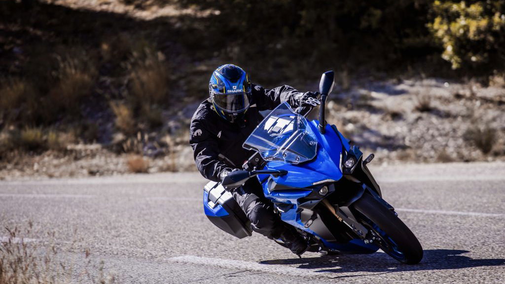 Suzuki GSX-S1000GT.