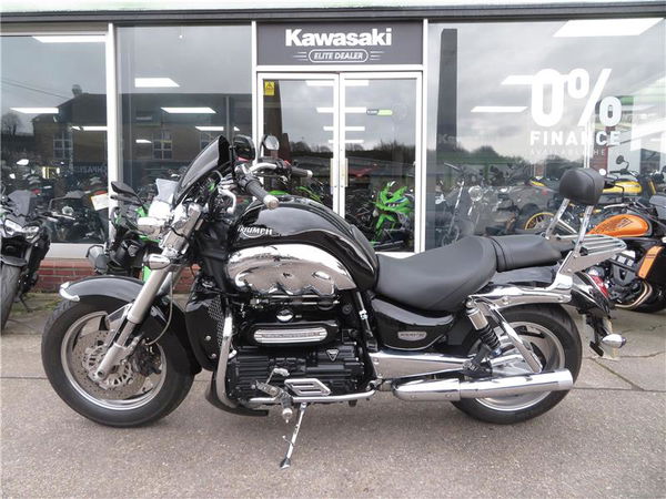 Triumph Rocket III - side profile