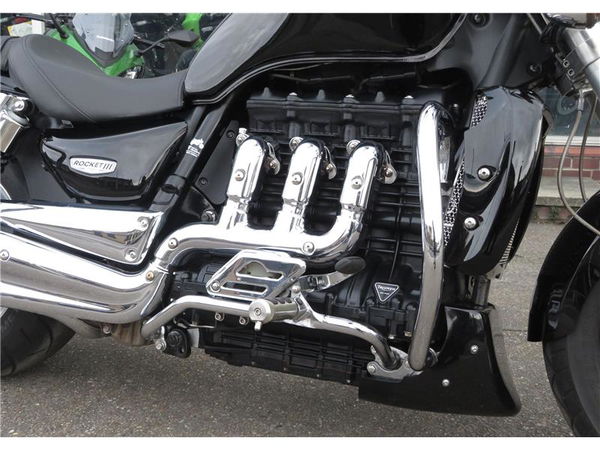 Triumph Rocket III - engine detail