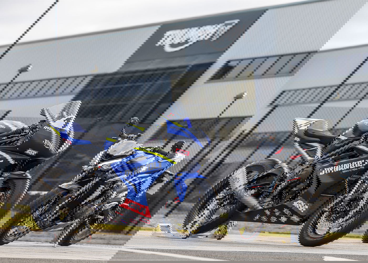 it-dynavolt-triumph-racing_60893517a362d.jpg