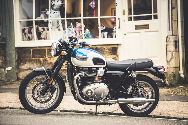 Triumph Bonneville T100 super gallery